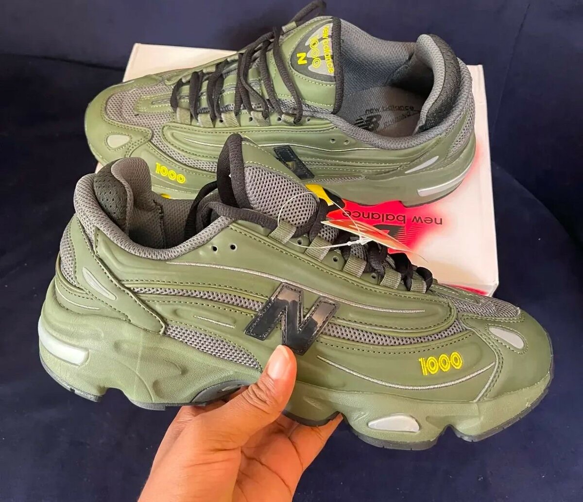 Sneakers