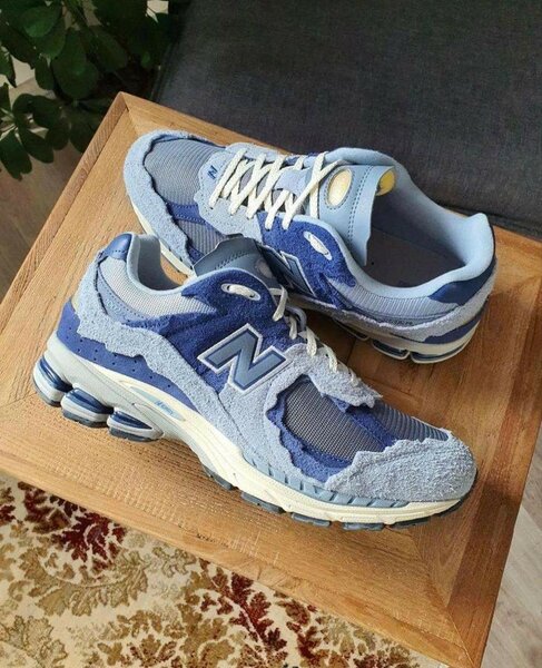 New Balance 2002