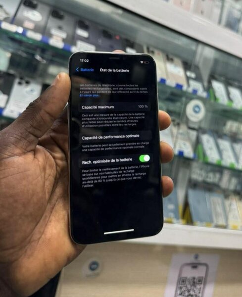 IPHONE X 64 Go