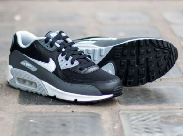 Nike Air Max 90’ Essential - Black