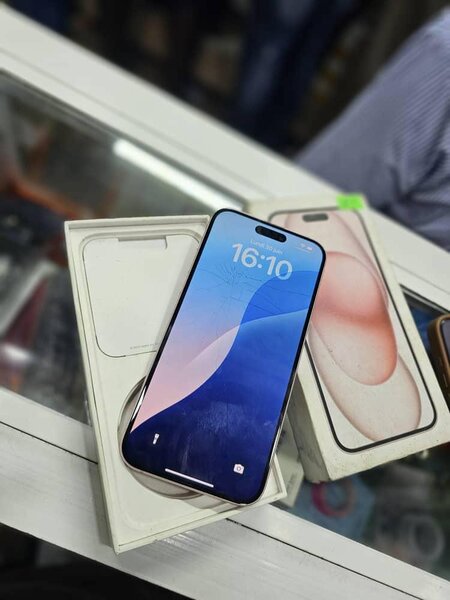 iPhone 15 plus
