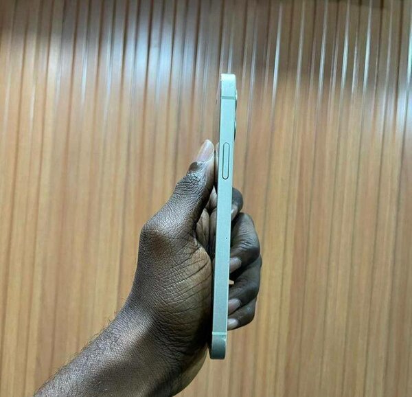iPhone 12