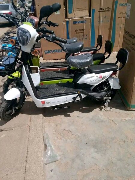 Scooter électrique moderne