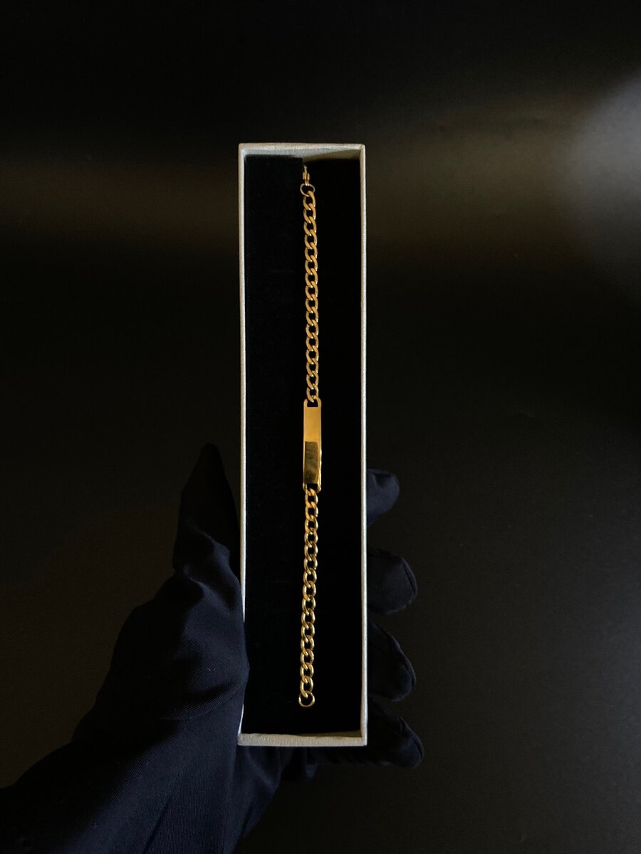 Gold bracelet