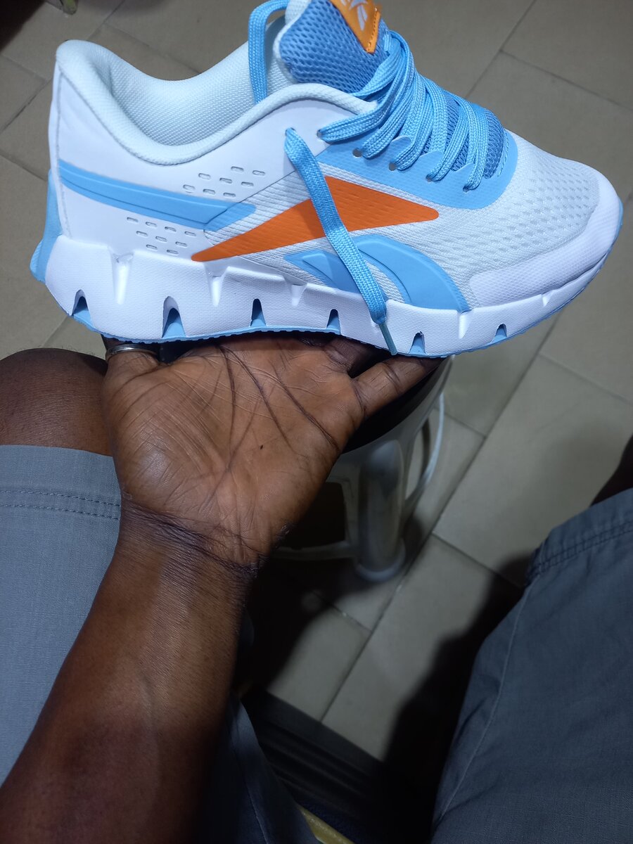 Chaussures de sport bleu-orange