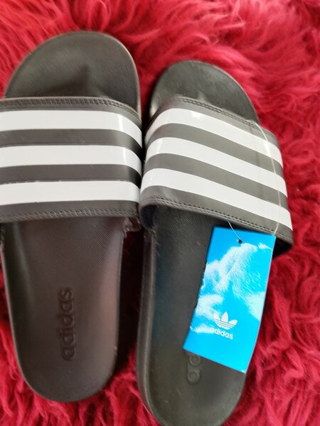 Claquettes adidas
