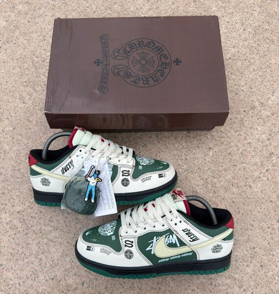 Nike SB x stussy