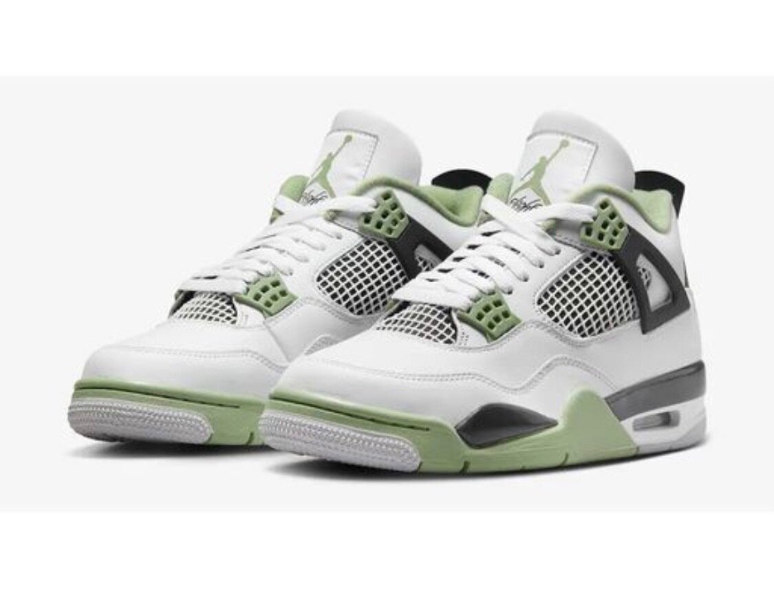 Air Jordan 4