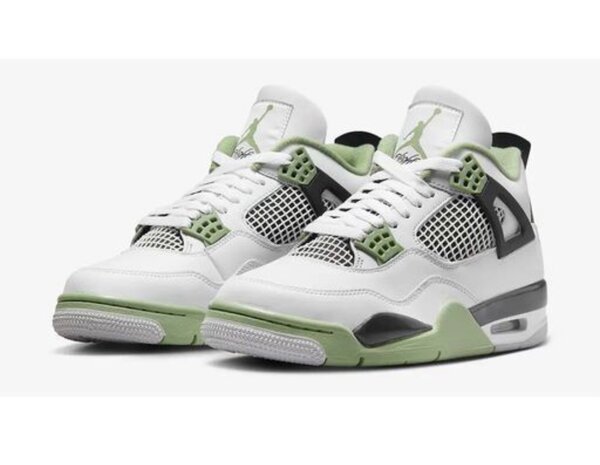 Air Jordan 4