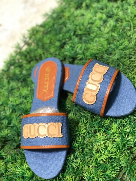 SLIPPERS MAGIC