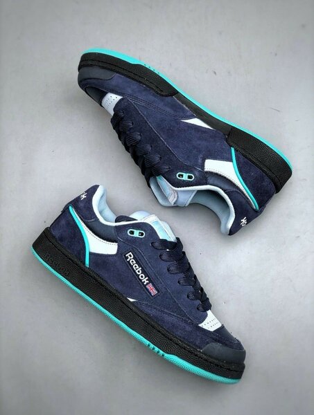 REEBOK CLASSIC