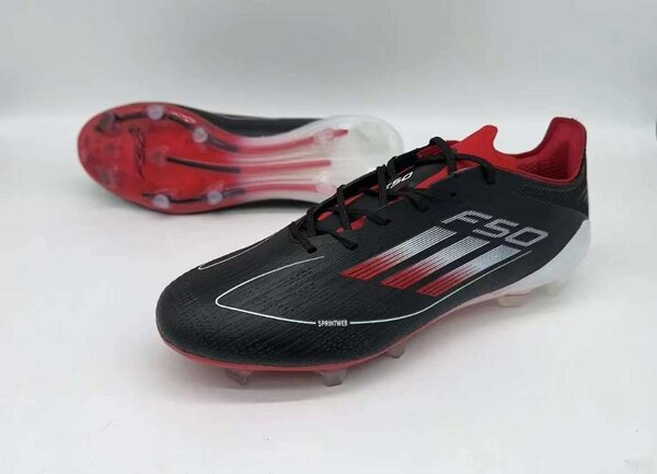 Chaussure de football paire de magre
