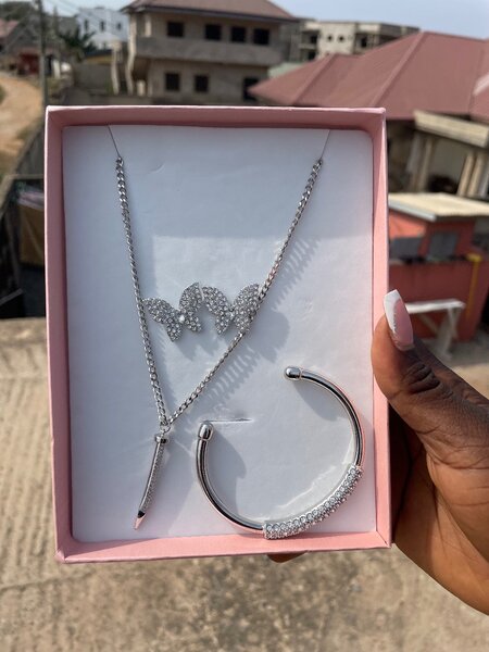 Jewelry by AK️
