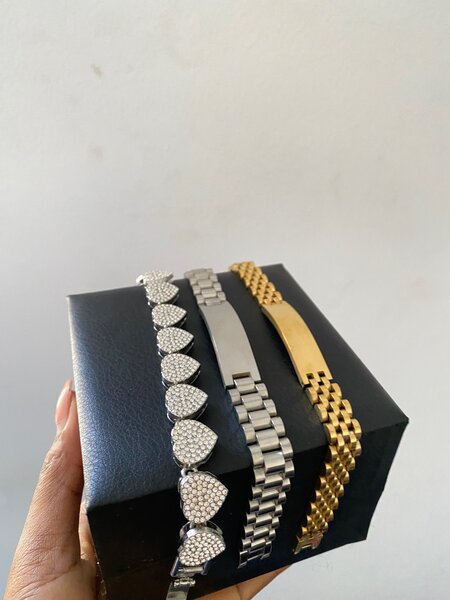 Bracelet