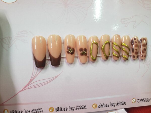 Ongles en Gel Design Elegant