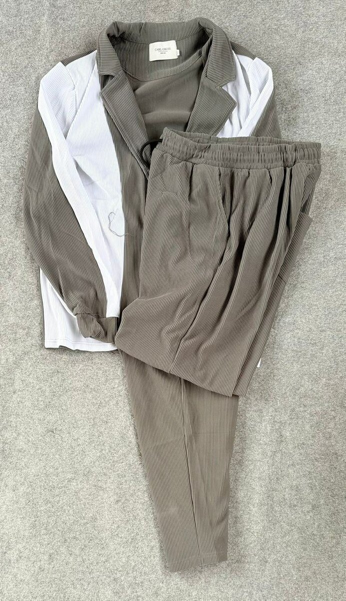 Costume de sport élégant