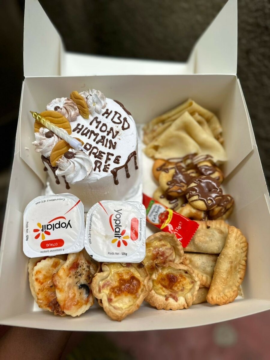 Boîte Gourmande Cadeau Anniversaire
