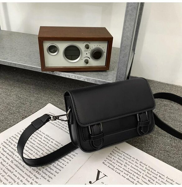 Side bag with good leather