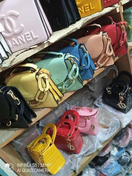 Sacs à main colorés tendance