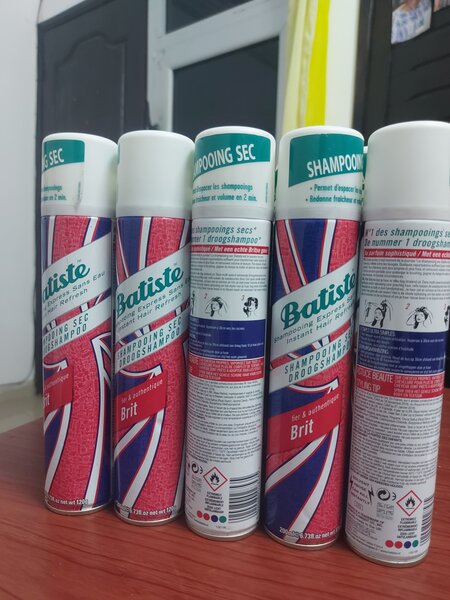 Shampooing sec pour rafraîchir les cheveux
