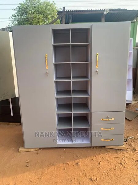 Wardrobe with a shoe rack