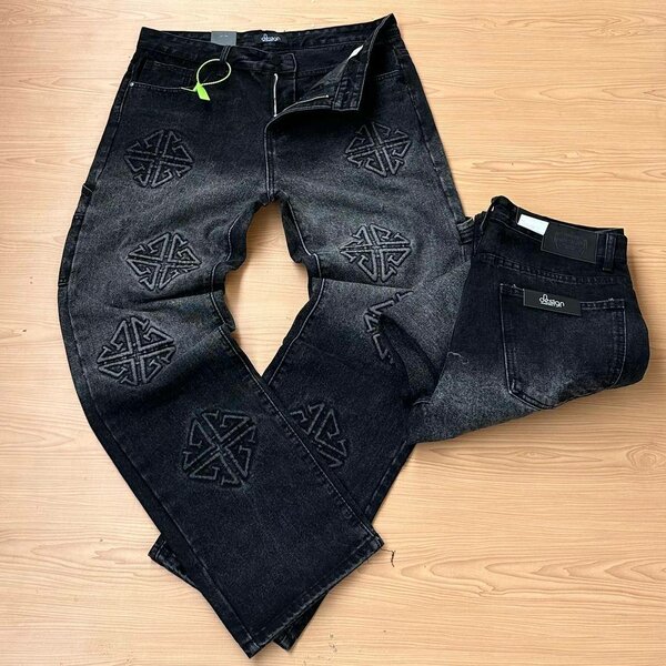 Baggy jeans