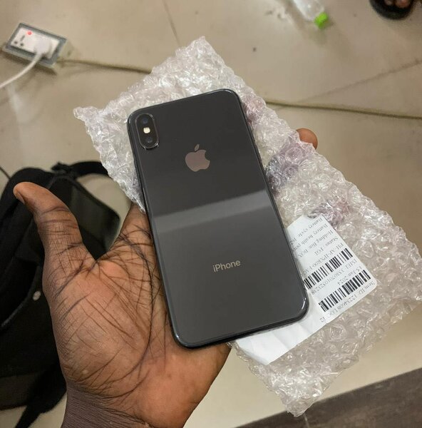 iPhone X