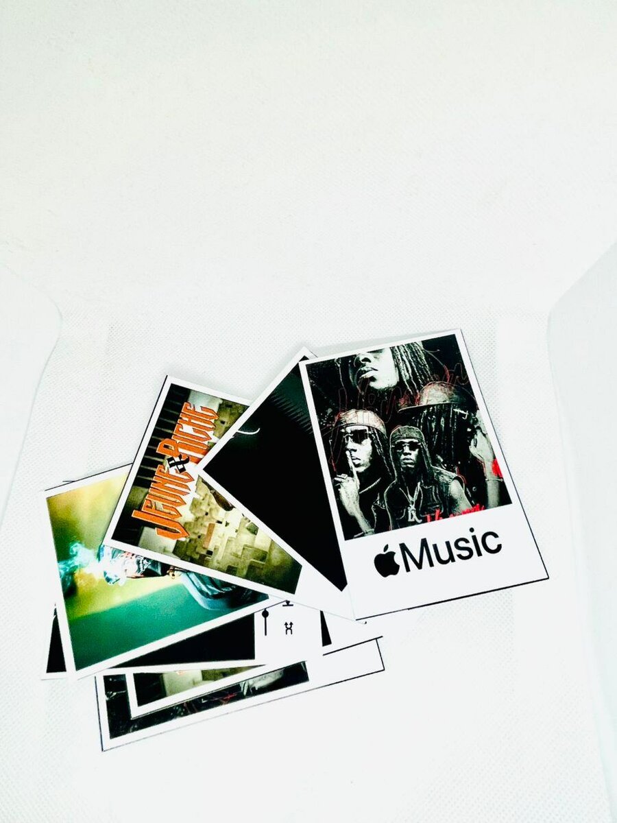 Impressions 10 Polaroid