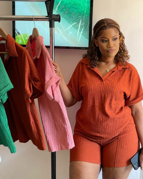 Ladies top and down