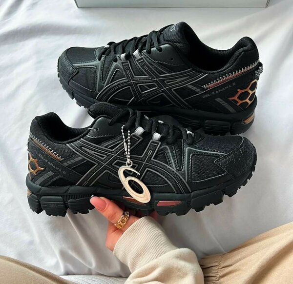 ASICS SNEAKER