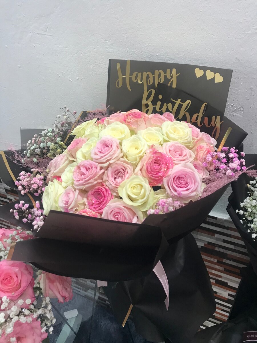 Fresh roses