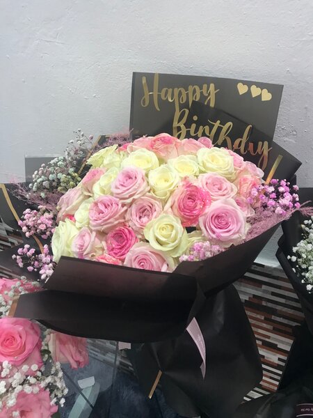 Fresh roses