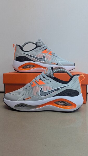 NIKE AIRMAX WINFLO