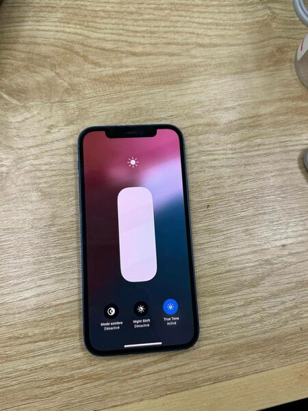 iPhone 12 simple