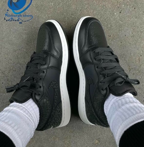 AIR JORDAN 1
