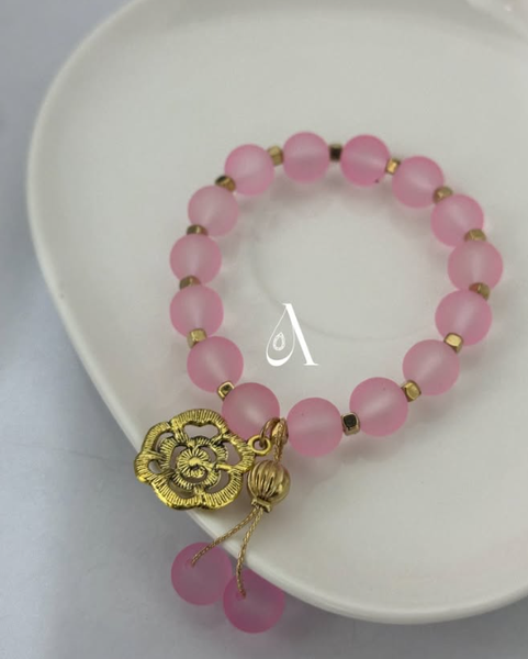 Baby pink bead bracelet 