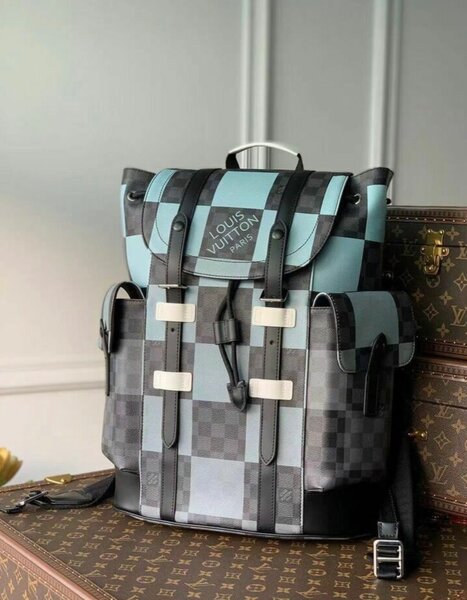 LUIS VUITTON CHRISTOPHER