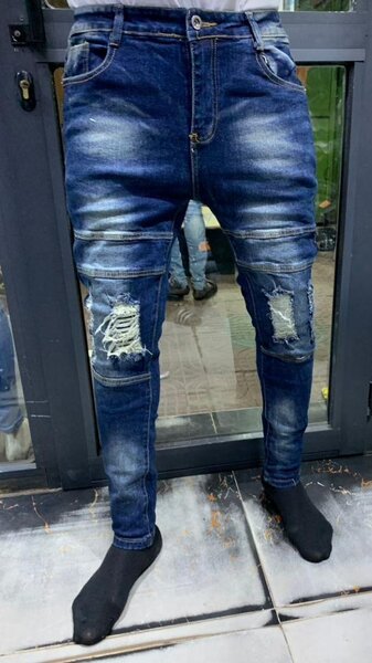 Jeans couleur bleu