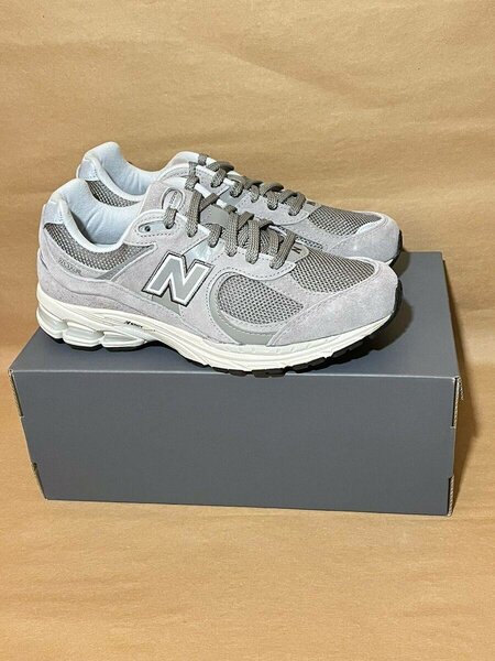 New Balance 2002r