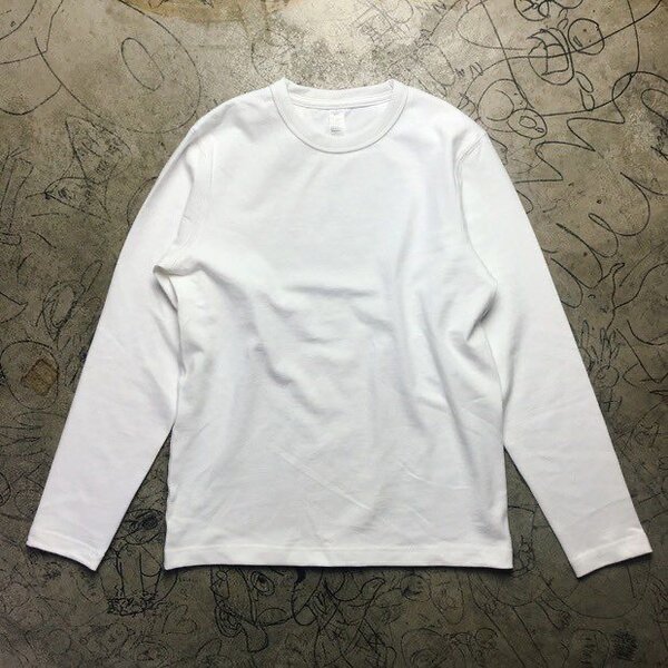 T-shirt blanc à manches longues