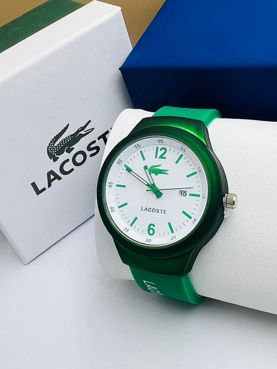 Montre disponible ici
