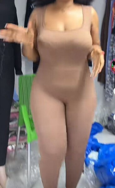 Combinaison moulante femme