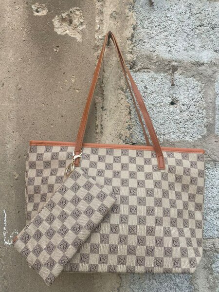 Ladies handbag