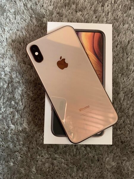 iPhone X 64 gig