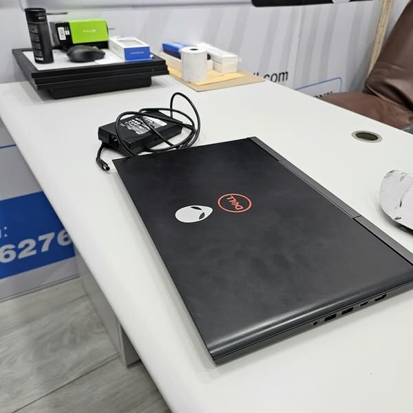 Dell inspiron 15 