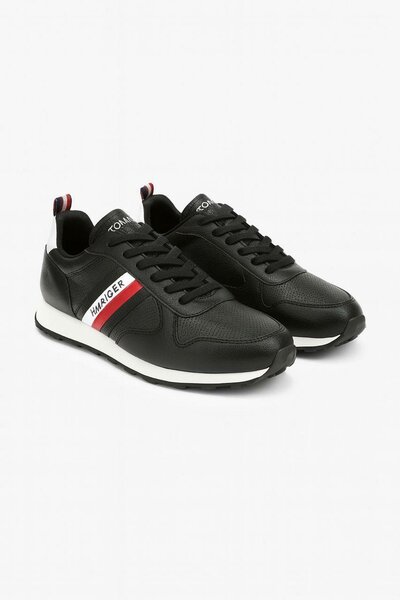 Sneakers modernes homme élégants