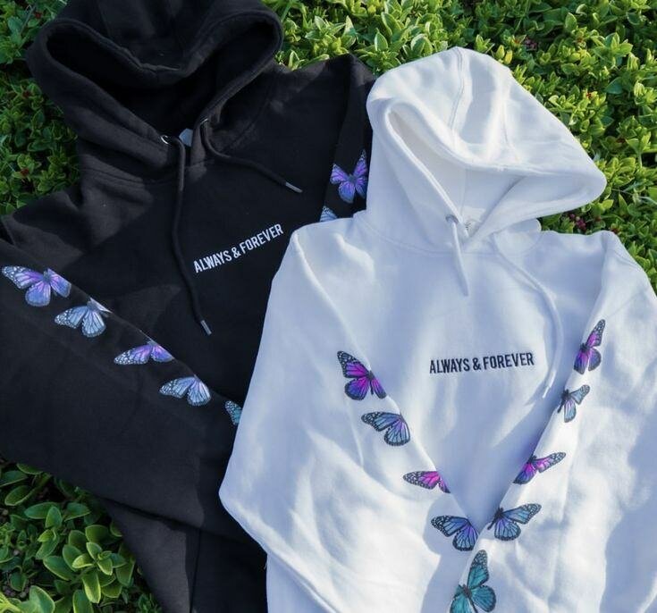 Sweat à capuche papillon
