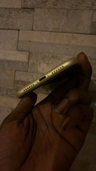 iPhone 11
