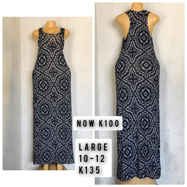 Robe noir blanc