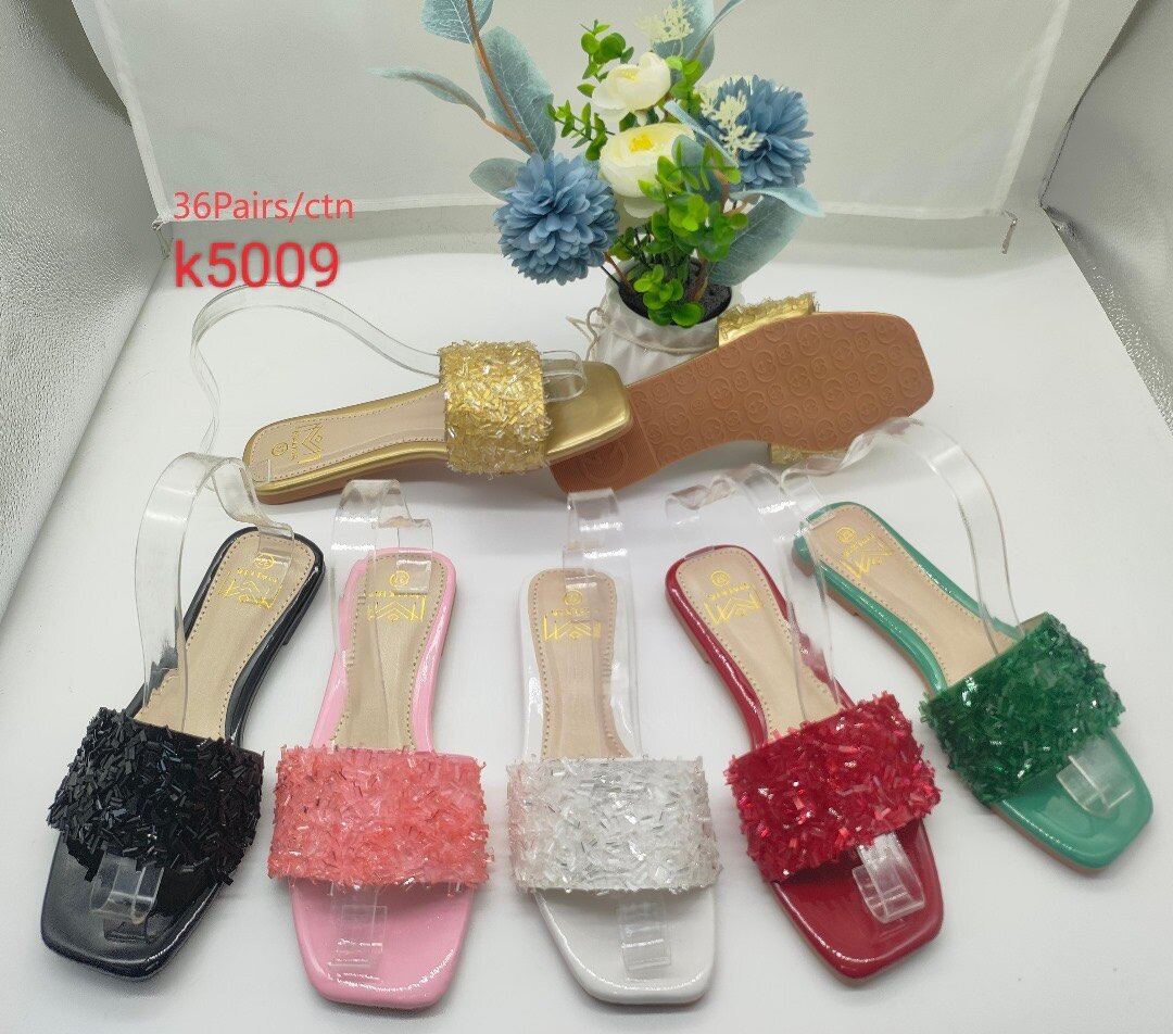 Ladies slippers